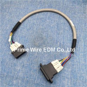 381510378 Connecting cables